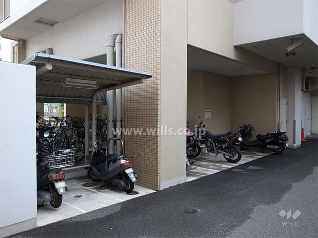 バイク置き場