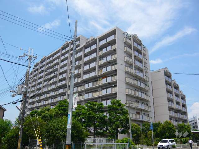 セントポリア武庫之荘の外観（南東側から）