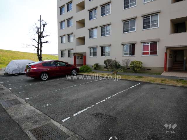 敷地内駐車場（屋外平面式）