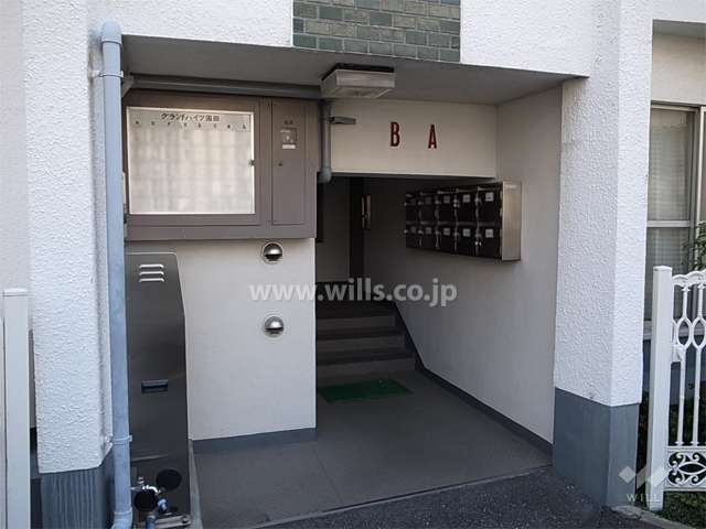 住戸入口（共用ポスト）