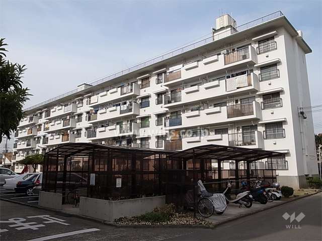 御園団地一号棟の外観（南東側から）