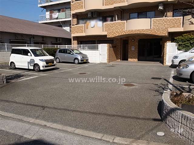 敷地南側の前面道路