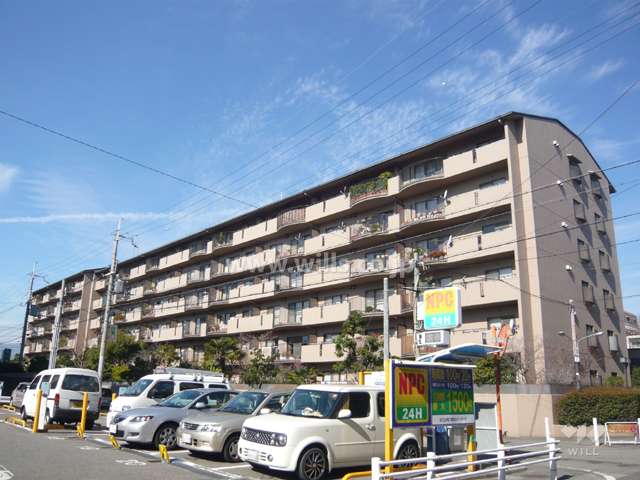 塚口ネオコーポラスの外観（南東から）
