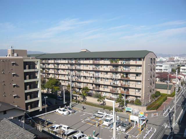 塚口ネオコーポラスの遠景（南東から）