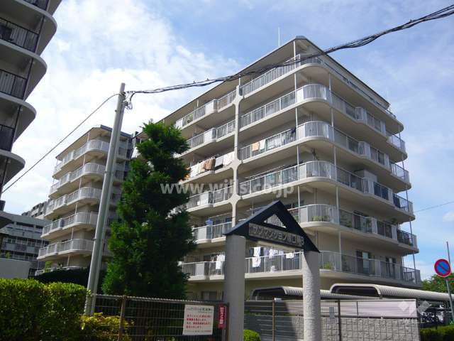 サンマンション塚口の外観（北東側から）