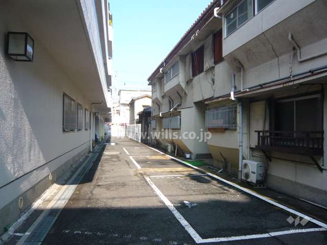 敷地内駐車場