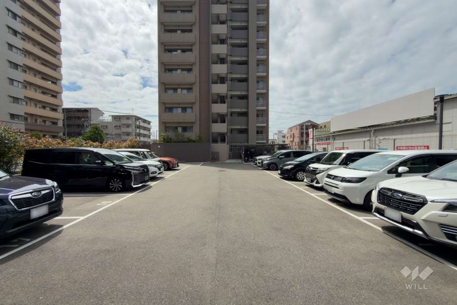 敷地内駐車場（屋外平面式）