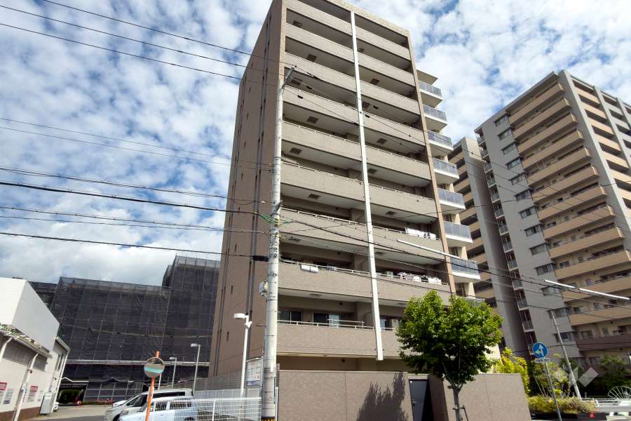 ワコーレ魚崎北町レジデンスの外観（南西側から）