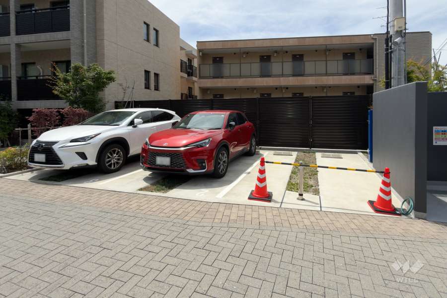 敷地内駐車場（屋外平面式）