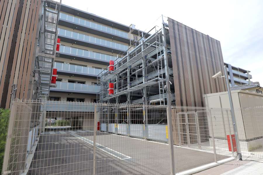 敷地内駐車場（屋外機械式）