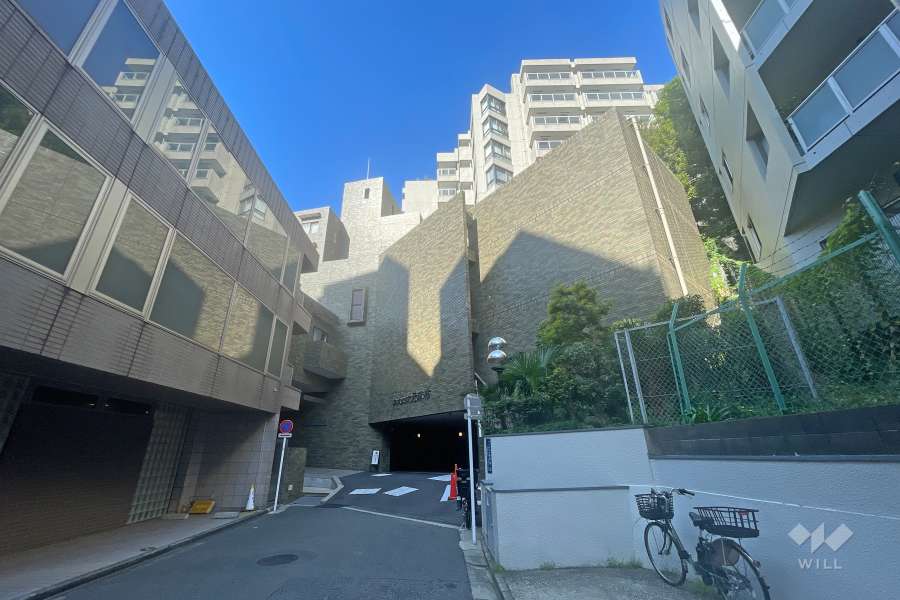 ウィスタリア元麻布の外観（南東側から）