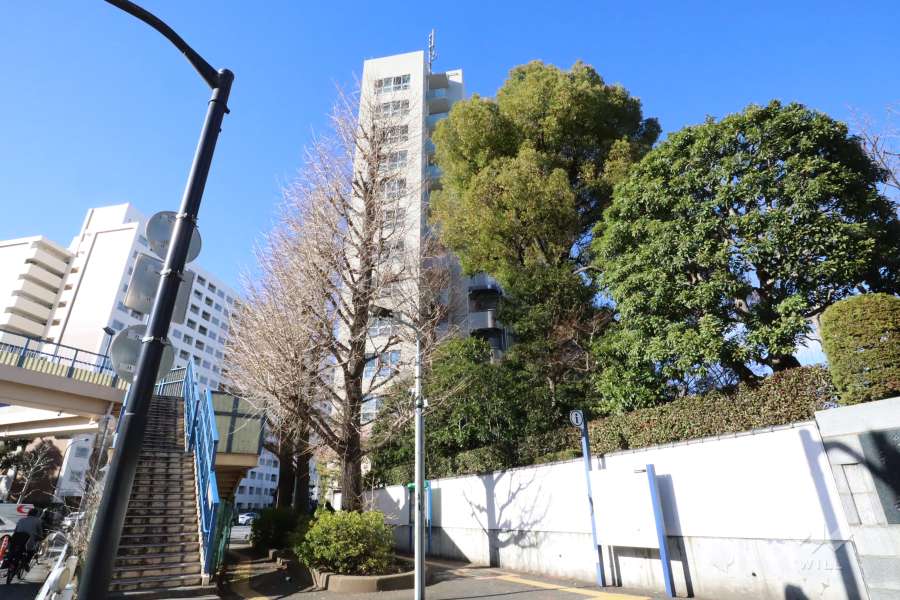 クオリア南麻布の外観（南側から）