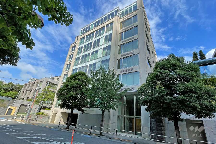 パークマンション六本木の外観（西側から）