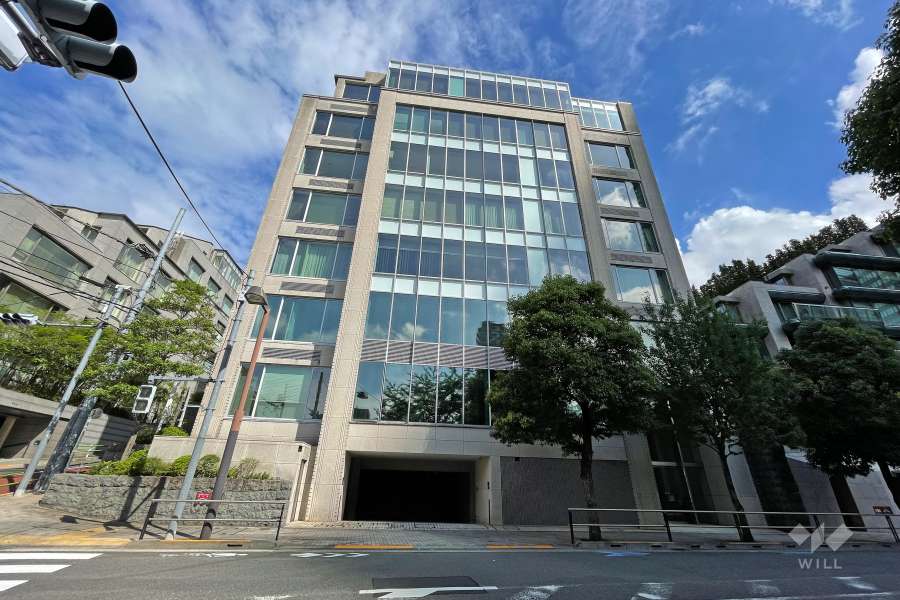 パークマンション六本木の外観（北西側から）