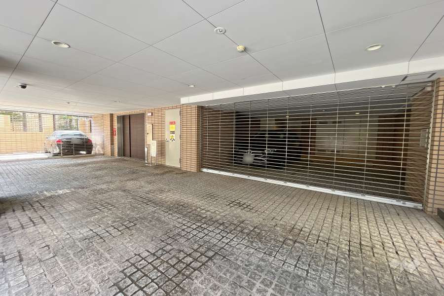 敷地内駐車場（屋内平面式）