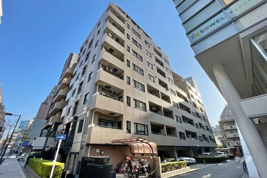 ライオンズマンション麻布十番南の外観（南西側から）