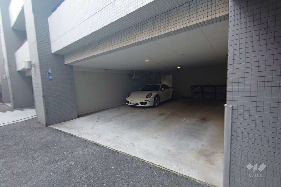 敷地内駐車場（屋内平面式）