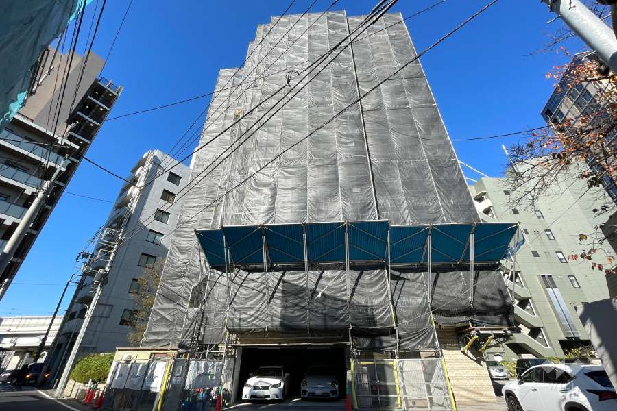 南青山パークマンションの外観（南側から）