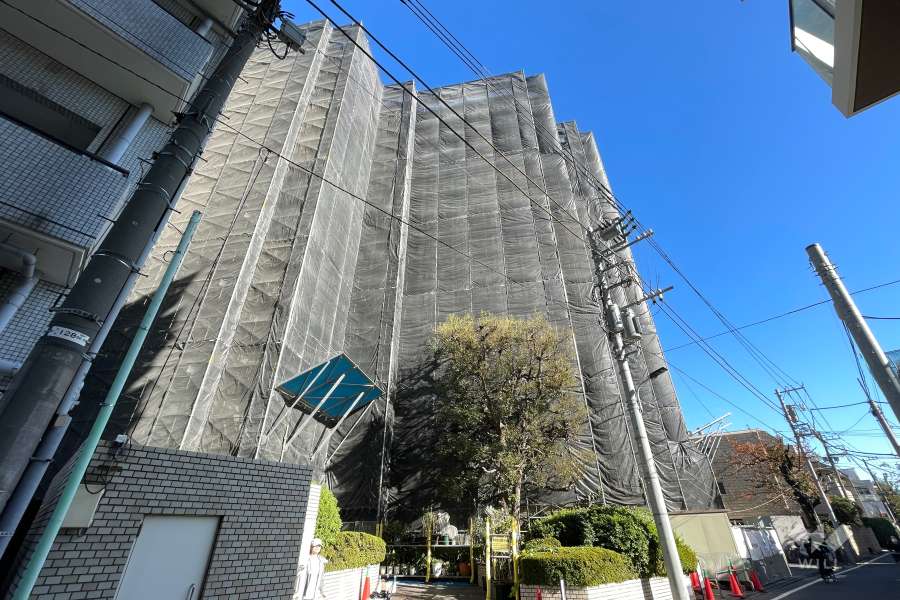 南青山パークマンションの外観（南西側から）