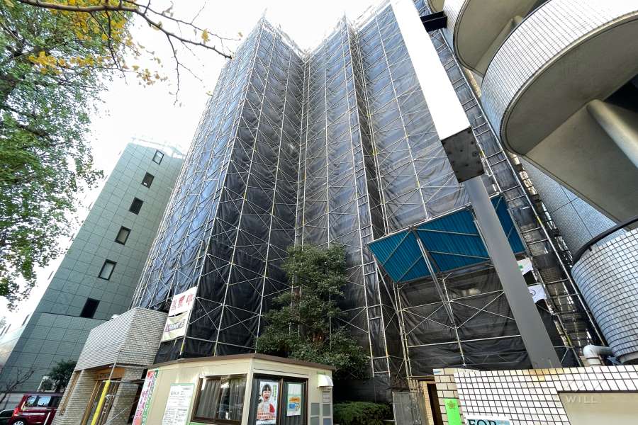 南青山パークマンションの外観（北西側から）