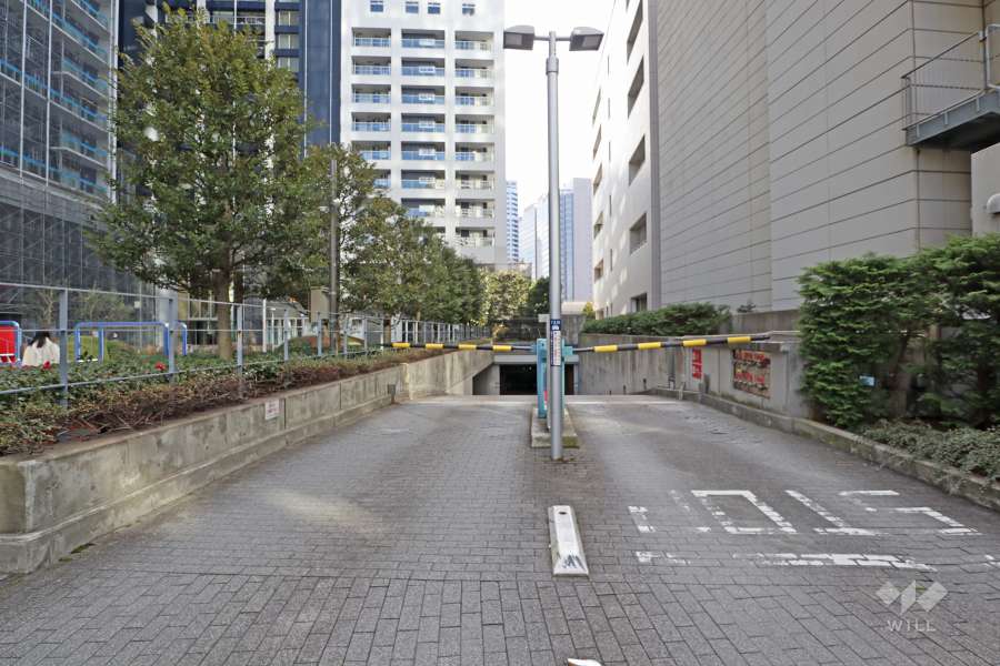駐車場の出入り口