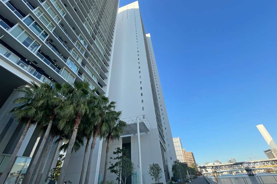 ワールドシティタワーズブリーズタワーの外観（南東側から）