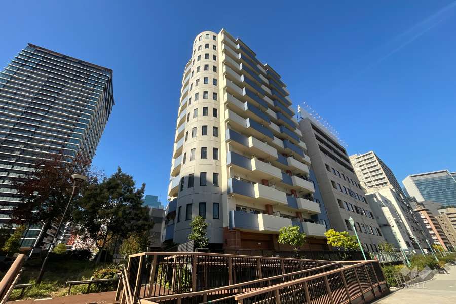 アルシオン芝浦の外観（南東側から）