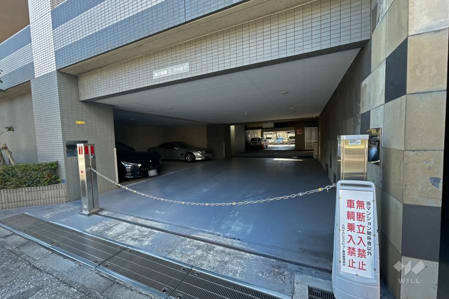 敷地内駐車場（屋内平面式）