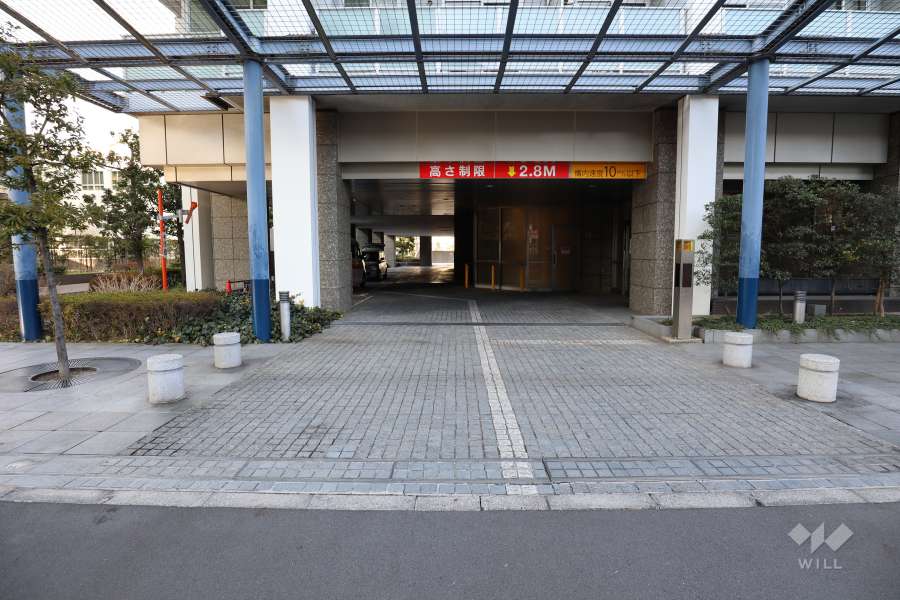 駐車場の出入り口