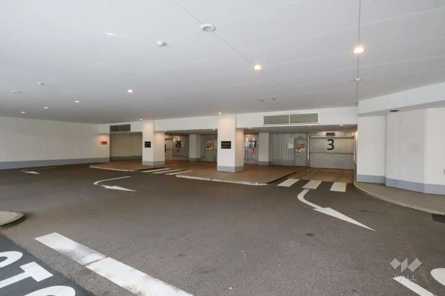 駐車場の出入り口　