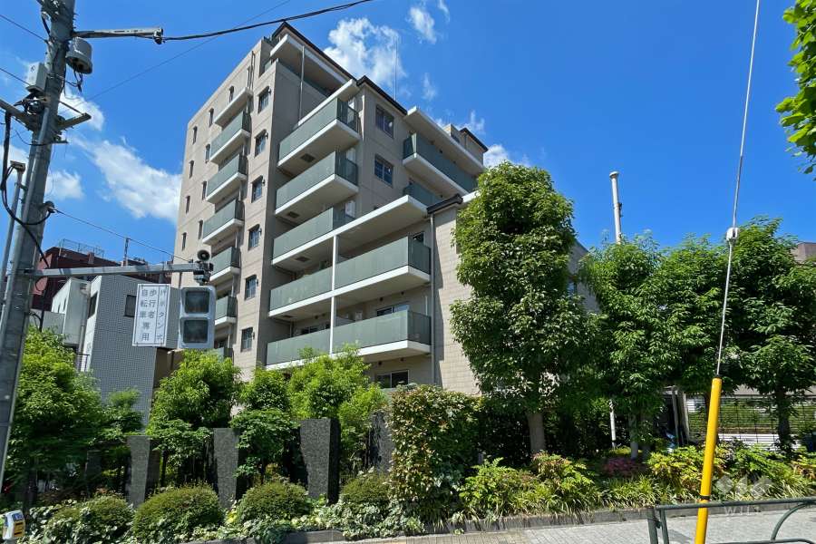 アデニウム高輪の外観（北東側から）