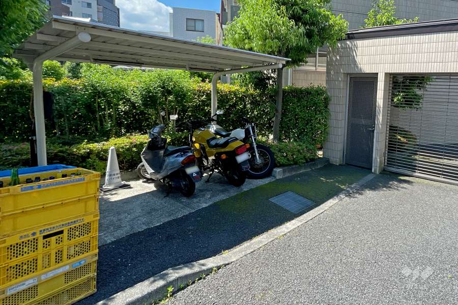 バイク置場