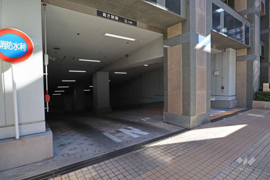 駐車場の出入り口