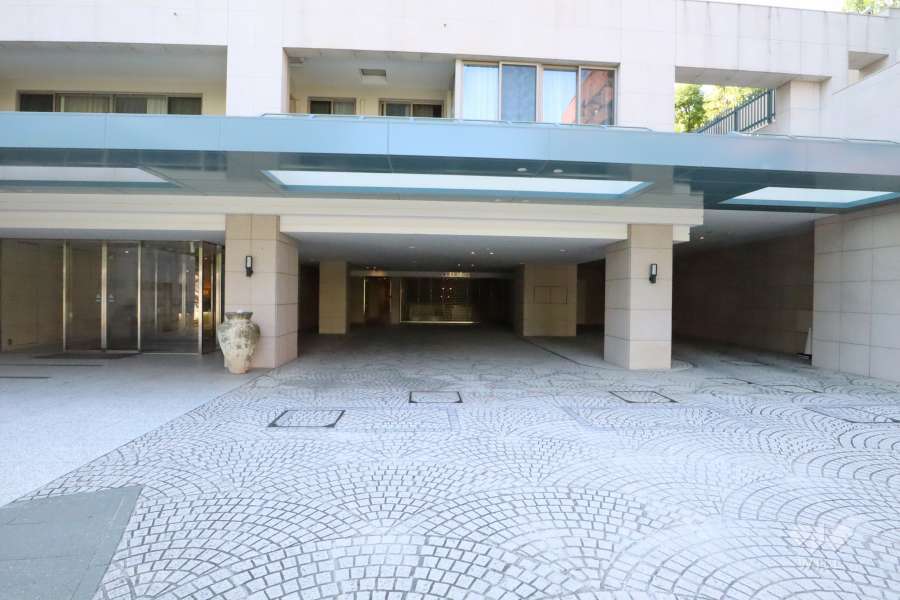 駐車場の出入り口