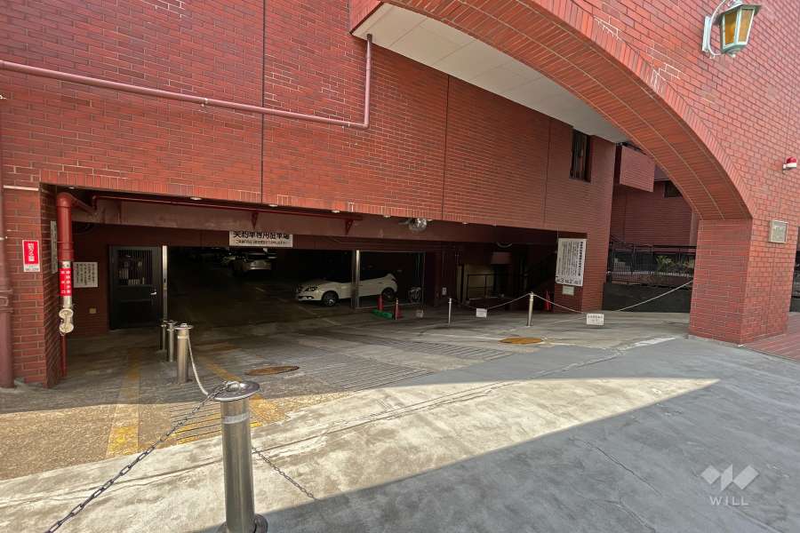 駐車場の出入り口