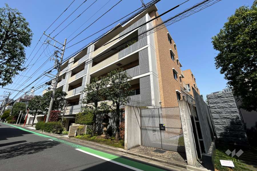 高輪パークハウスコリーヌの外観（南東側から）