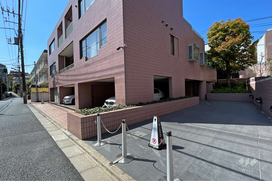 敷地内駐車場（屋内平面式）