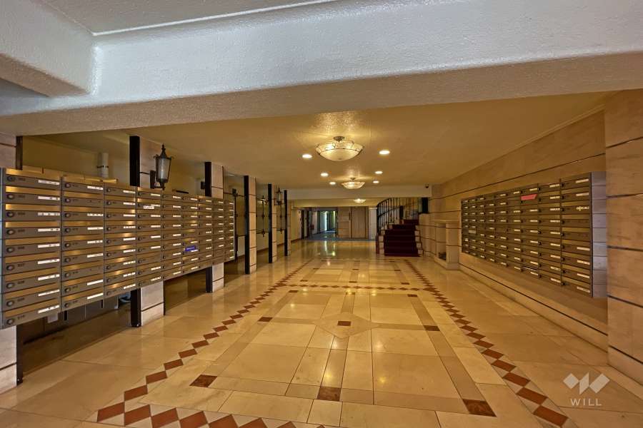 エントランスホール