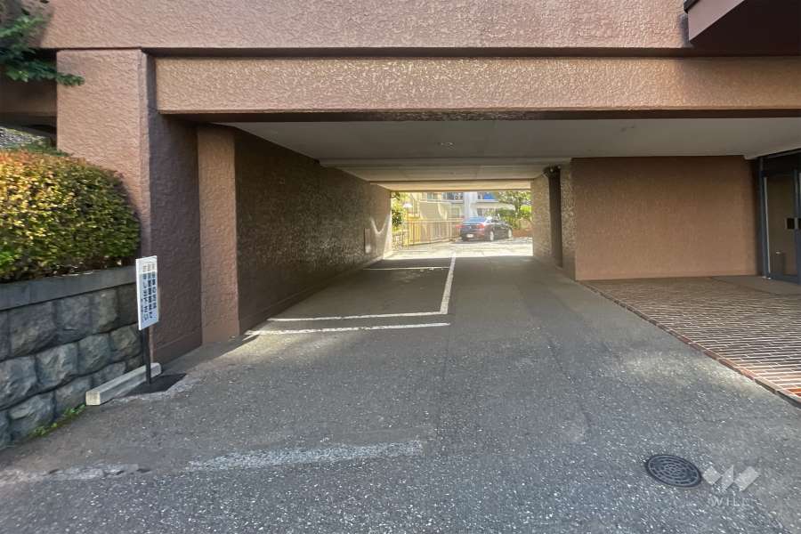 駐車場の出入り口