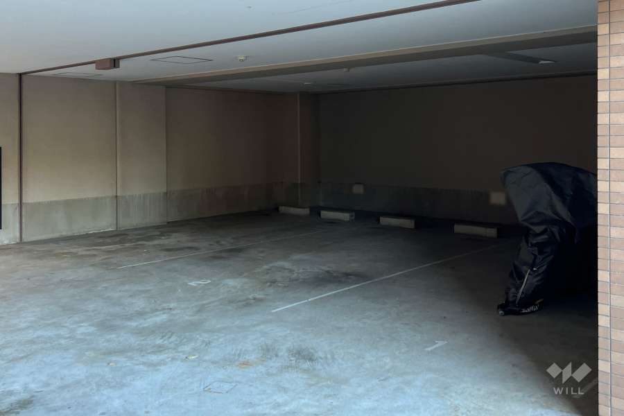 敷地内駐車場（屋内平面式）
