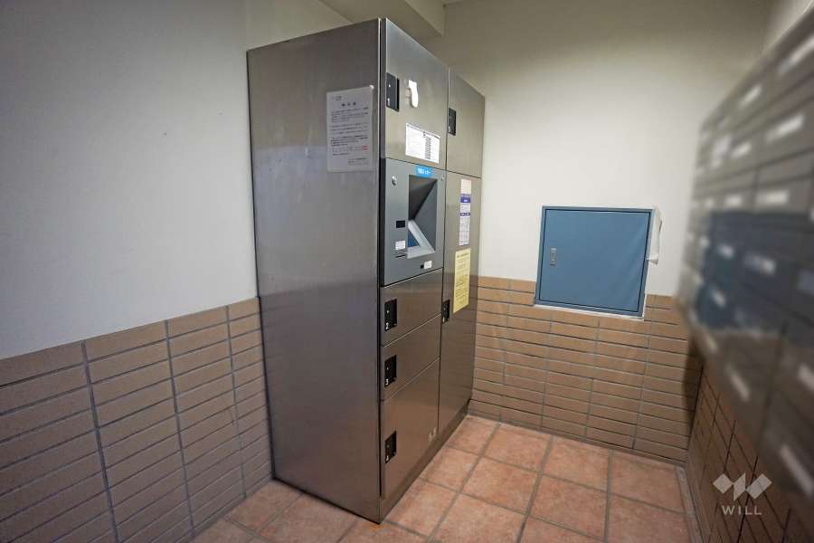 共用ポストと宅配ボックス