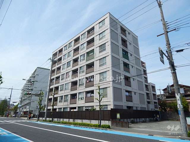 武庫之荘コーポラスの外観（南東側から）