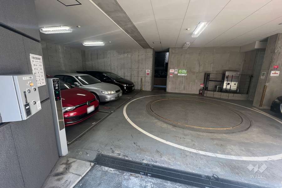 敷地内駐車場（屋内機械式）