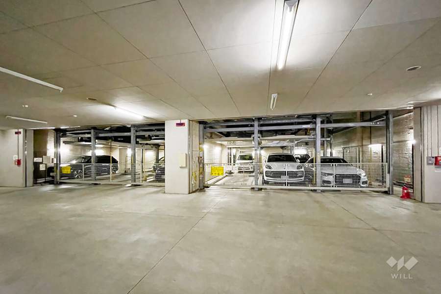 敷地内駐車場（屋内機械式）