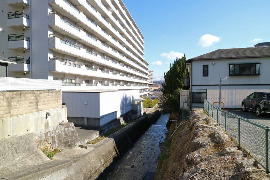 藤和ライブタウン宝塚の外観（南側から）