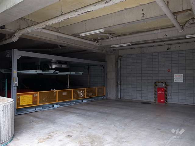 屋内にある敷地内駐車場