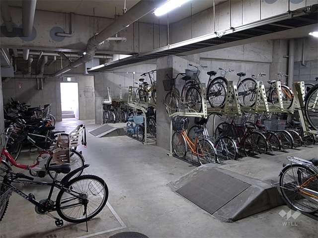 駐輪場も屋内にあります。