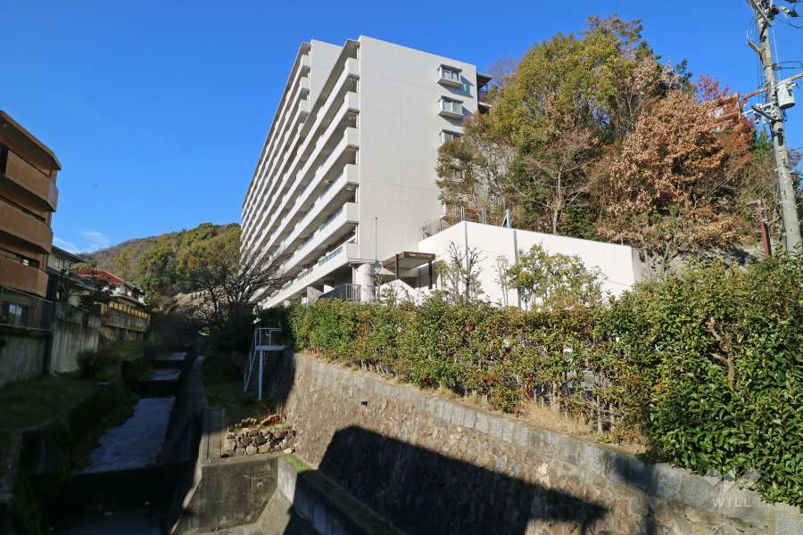 藤和ライブタウン宝塚の外観（東側から）