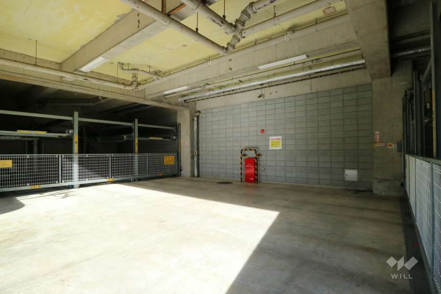 敷地内駐車場（屋内機械式）