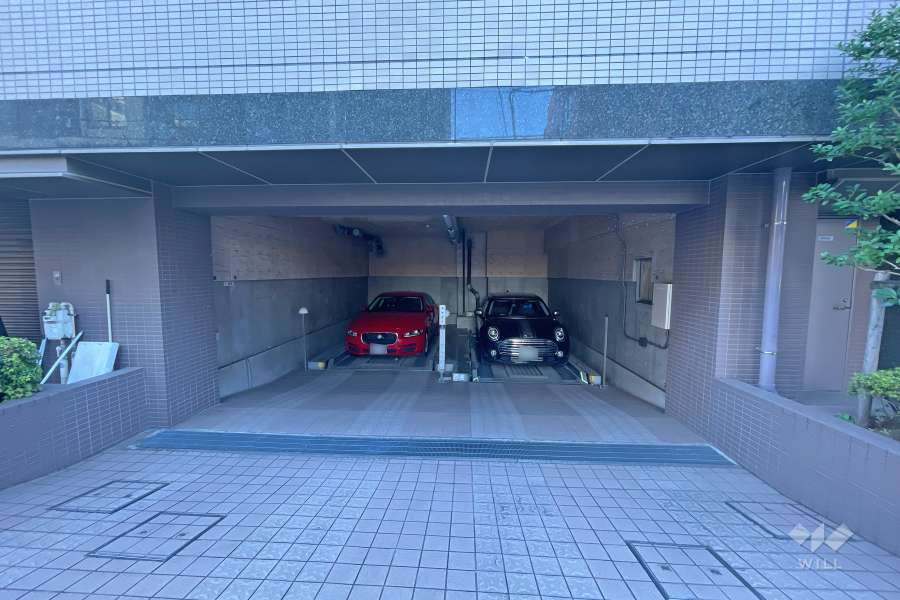 敷地内駐車場（屋内機械式）